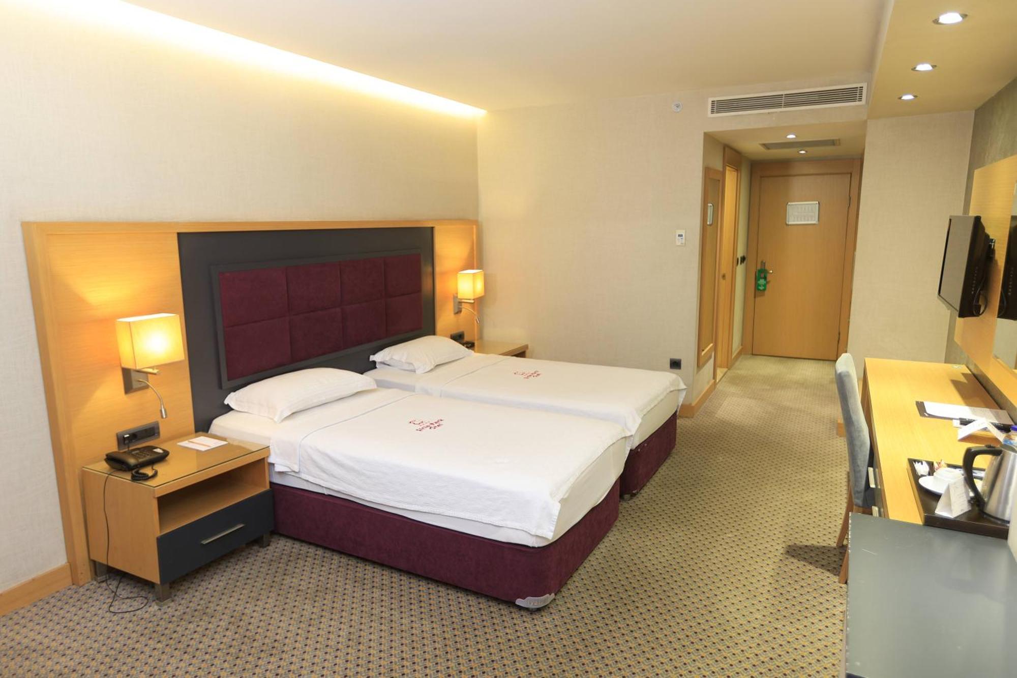 Sirin Park Hotel Адана Екстериор снимка